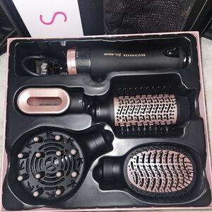 Beachwaver Blowbrush Brand New!